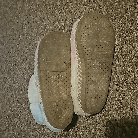 Girls 🦄 unicorn slippers - Picture 2 of 3